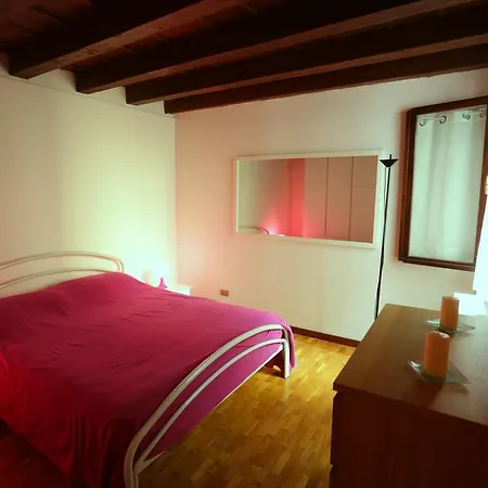 Giulietta E Romeo Apartment